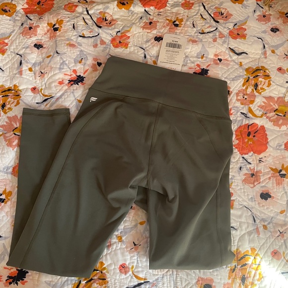 Fabletics High-waisted Powerhold 7/8 XS/4 Safari - Picture 4 of 6